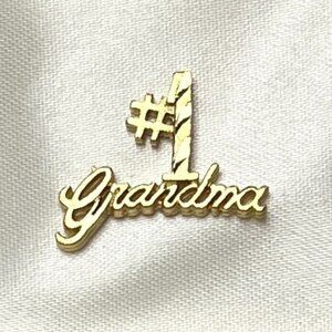 #1 Grandma Brooch Pin Gold Tone Diamond Cut